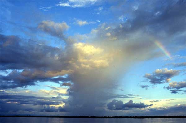 tall cloud (cumulonimbus) photo tall cloud (cumulonimbus) photo